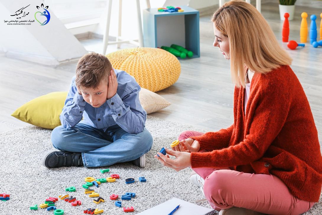 علائم اتیسم را چگونه میتوان آن را تشخیص داد؟